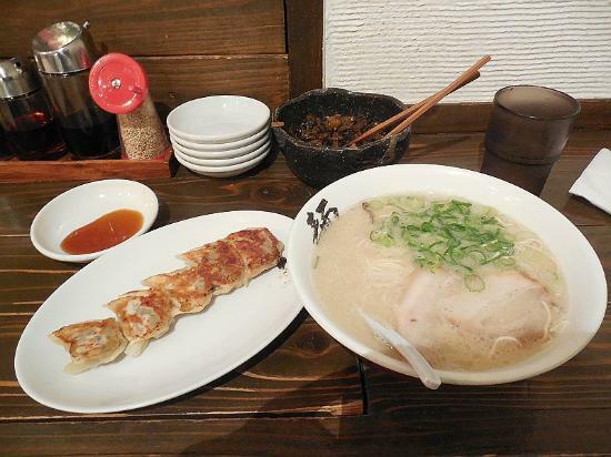 Hakata Menyatai Takumi